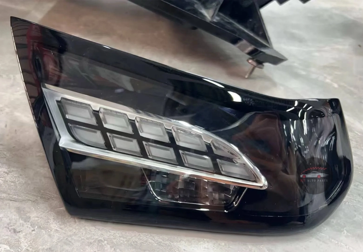 2016-2020 Mercedes W213 tail light assembly